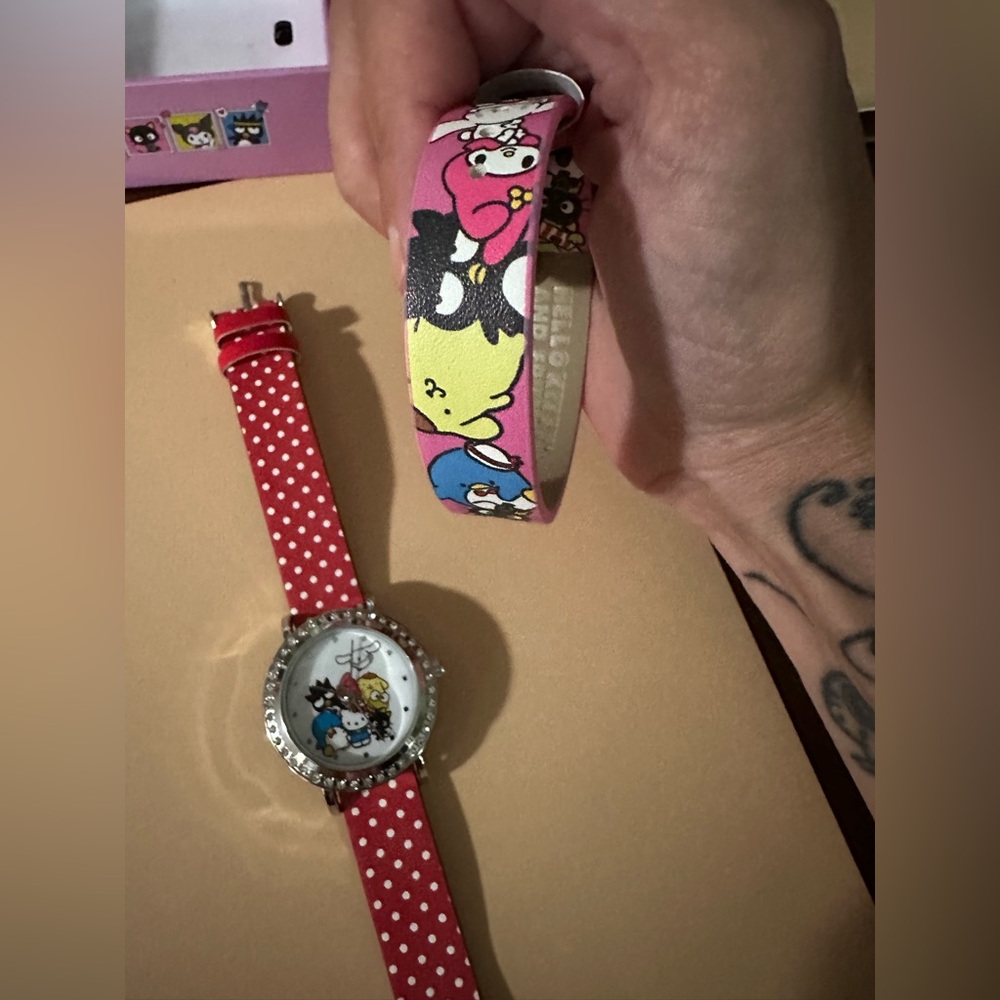 Hello Kitty Watch Set With Interchangeable Strap - image 5